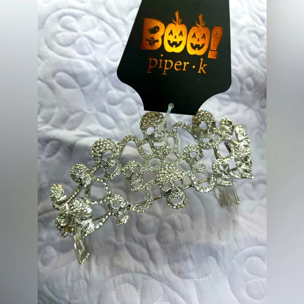 NWT 💎💀💎 PIPER k crystals embroidered skulls tiara crown